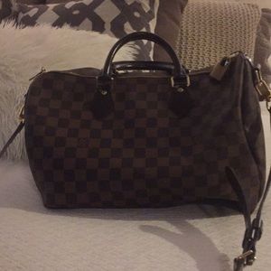 Louis Vuitton speedy 30.